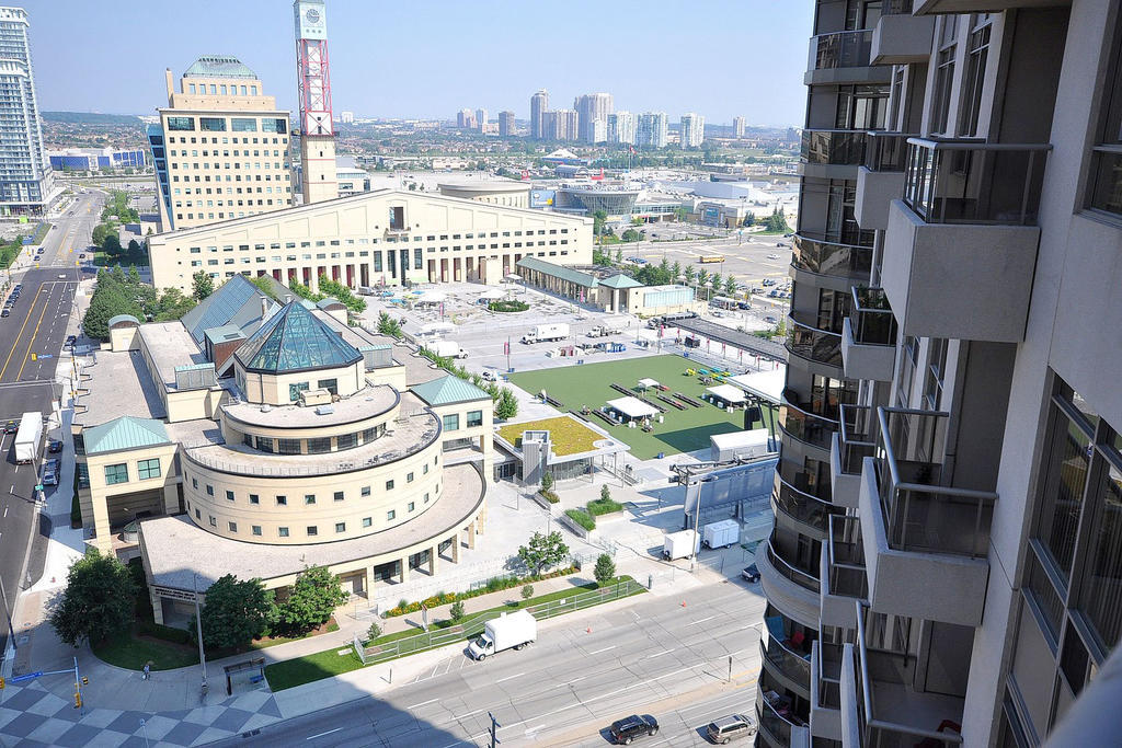 Napa Furnished Rental Apartments Square One Mississauga Bilik gambar